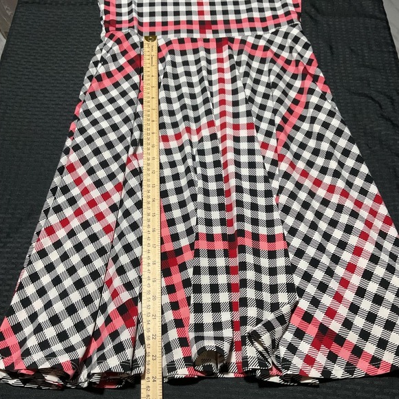 LuLaRoe Dress Womens XL Multicolor Plaid Fit Flare Knit Scoop Neck Short Sleeve - Picture 6 of 9